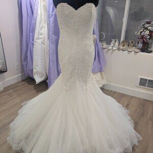 Justin Alexander 9784 Size 16 Ivory/Pearl